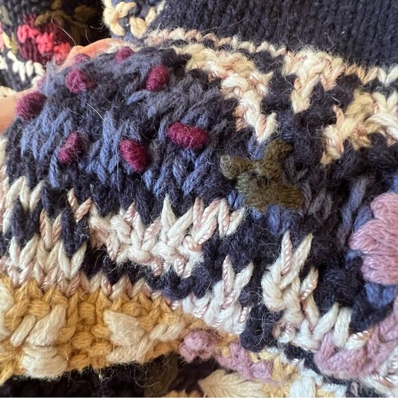 Vintage Hand Knit Jennifer Reed Grannycore Sweater - Picture 7 of 14